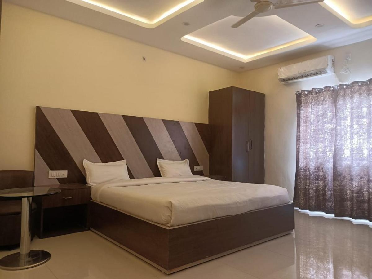 Hotel Rajwada Palace أورشها المظهر الخارجي الصورة