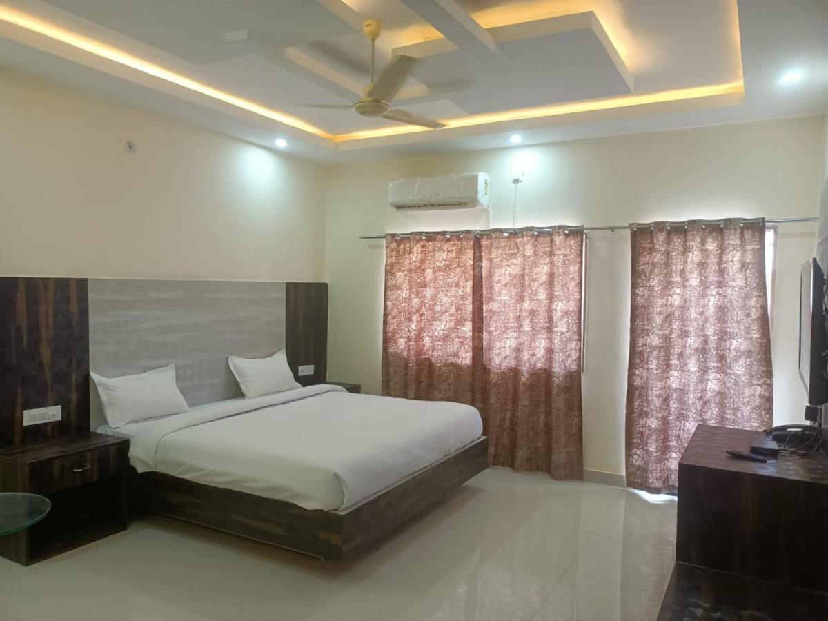 Hotel Rajwada Palace أورشها المظهر الخارجي الصورة