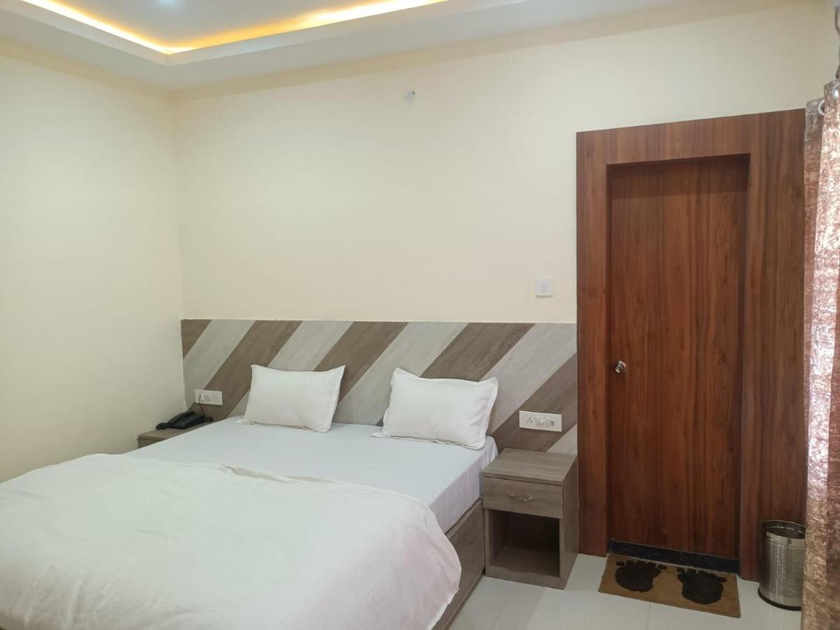 Hotel Rajwada Palace أورشها المظهر الخارجي الصورة